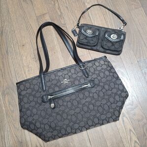 Coach tote bag and wallet set